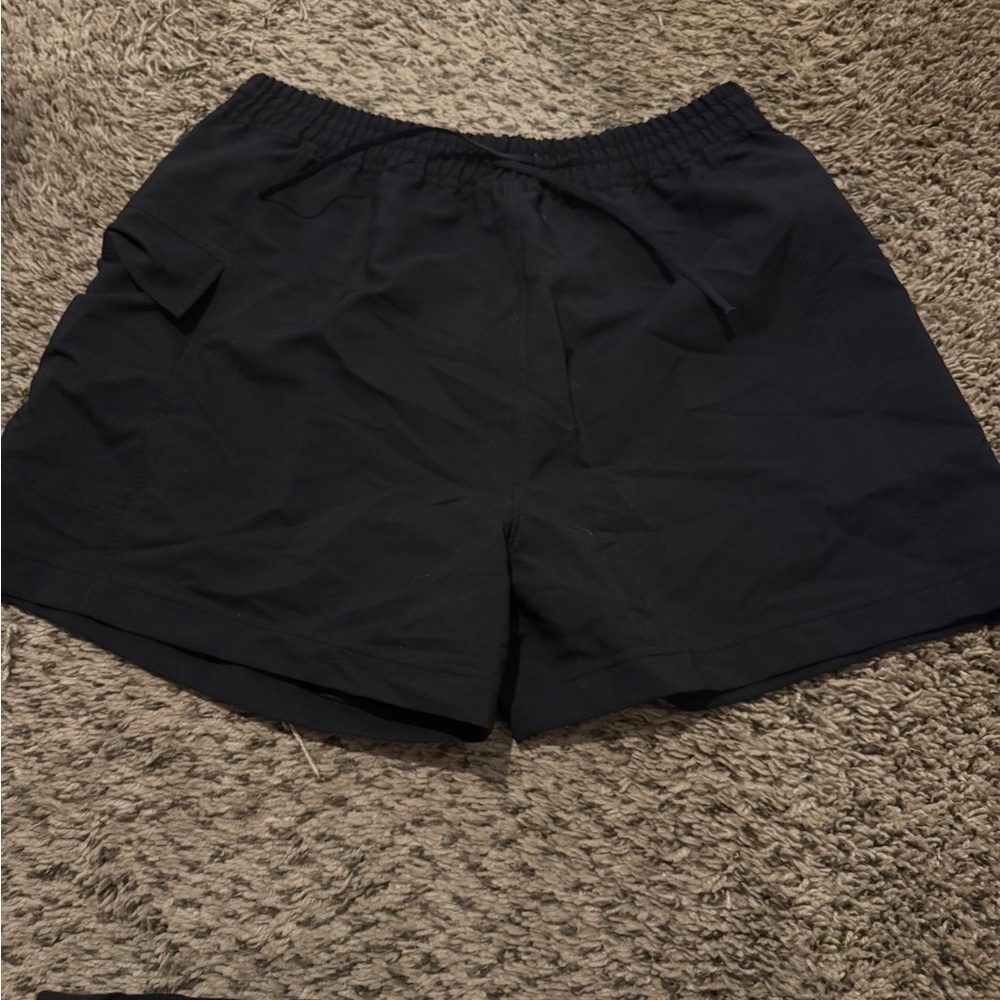 Black Gymshark shorts